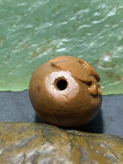 精美亚光战国红玛瑙手工雕刻仿古龙戏珠，桶珠一个！ 精美亚光战国红玛瑙手工雕刻仿古龙戏珠，桶珠一个！