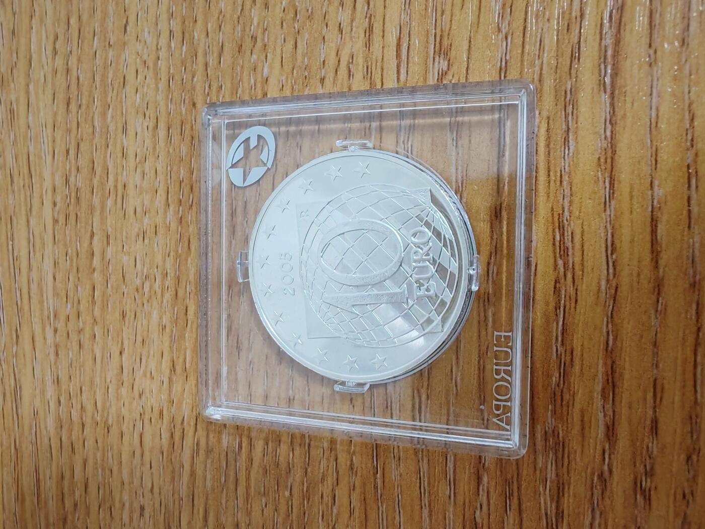 长老汇龙年精选第三十三场拍卖 2005意大利10欧元银币，欧洲之星小方盒（2）