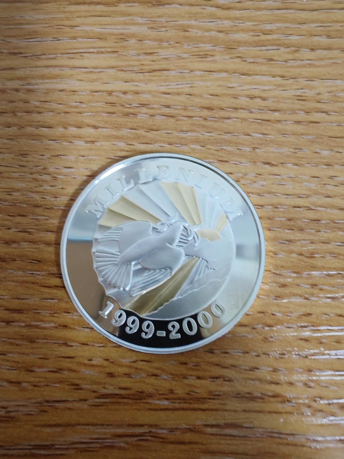长老汇龙年精选第三十三场拍卖 1999海地千禧年500古尔德彩色部分镀金精制银币，成色916.7金
