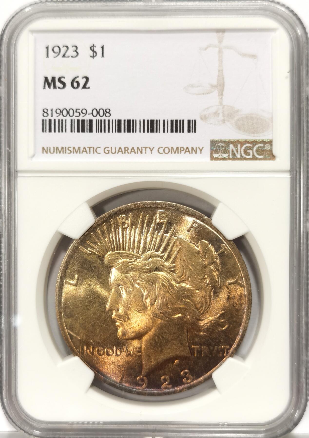 博洋堂世界钱币拍卖第102期（全场包邮） 1923年美国和平银元NGC-MS62，原汁原味五彩老包浆，包浆醇厚，币面清爽干净又漂亮，打制精美，状态极佳。彩币在这个品种上非常的稀少，打分压分明显，严重低评，状态和品质秒杀绝大部分MS63分。