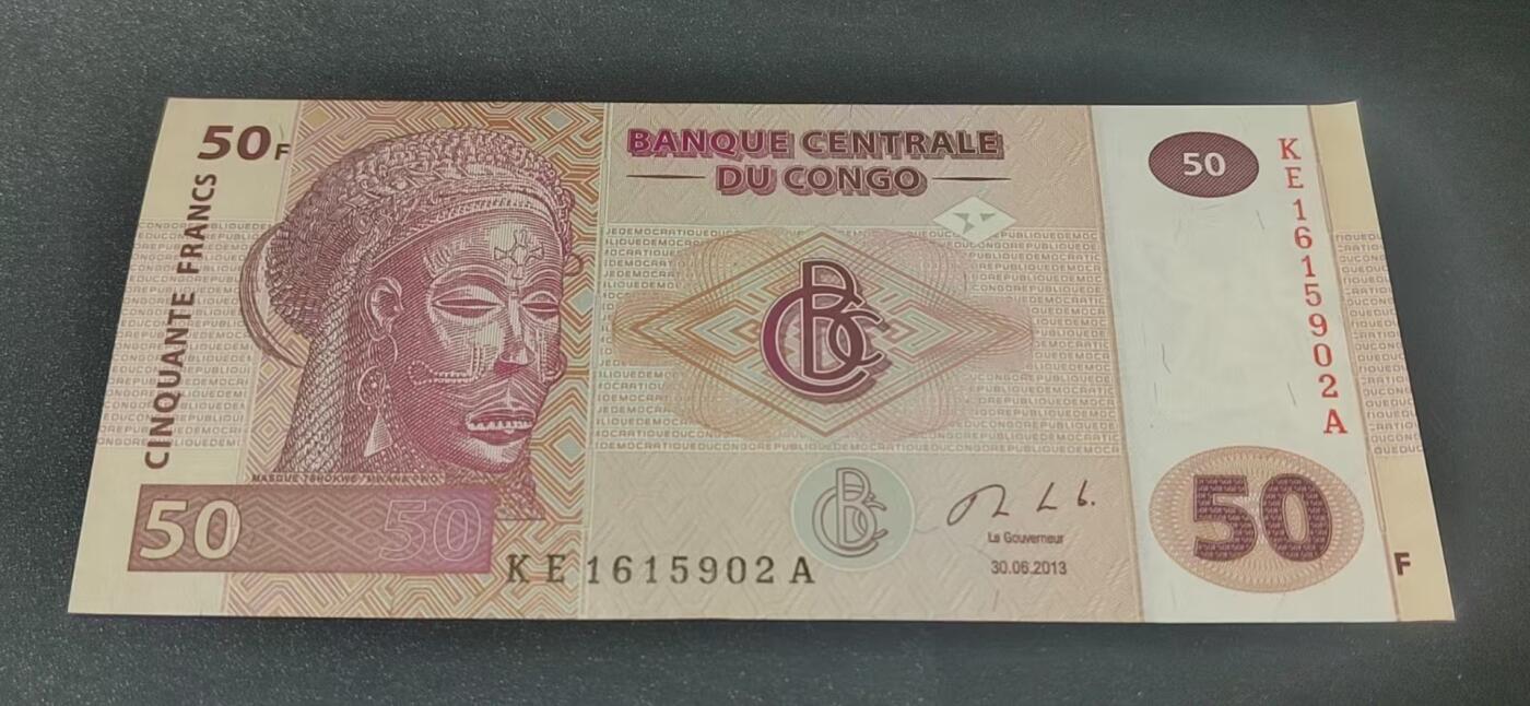 外币拍场，国旗  地图升级版！ 刚果     刚果法郎   一张，地图升级版，护币袋上有国家地图和国家简介、国旗等！扫护币袋上二维码，可详细了解国家简介！