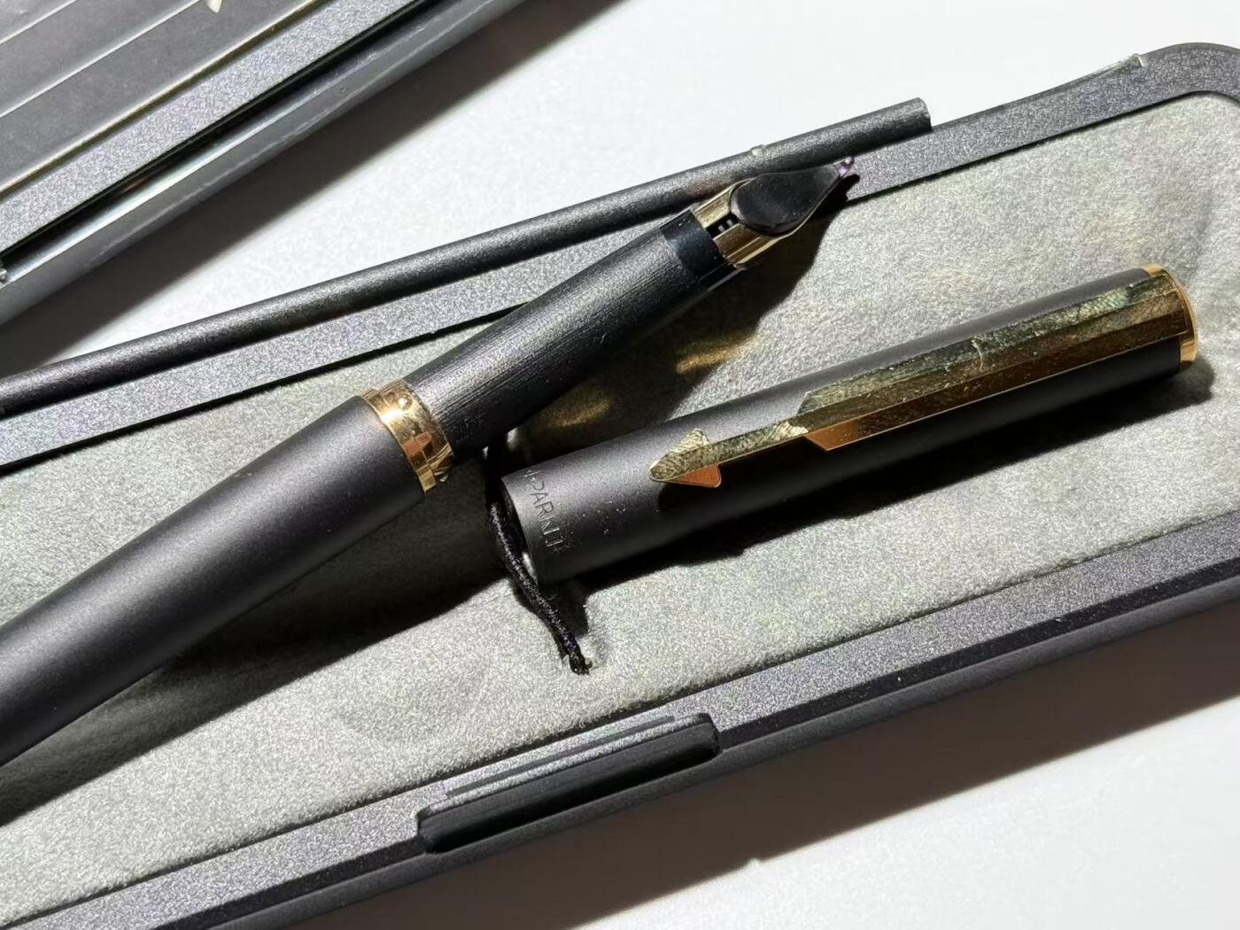 韵星假日精品2024冬季军品类拍卖会-- Rimey Holidays Boutique 2024 Winter Militaria Sale 派克Parker Arrow系列钢笔 带原盒 第一版logo