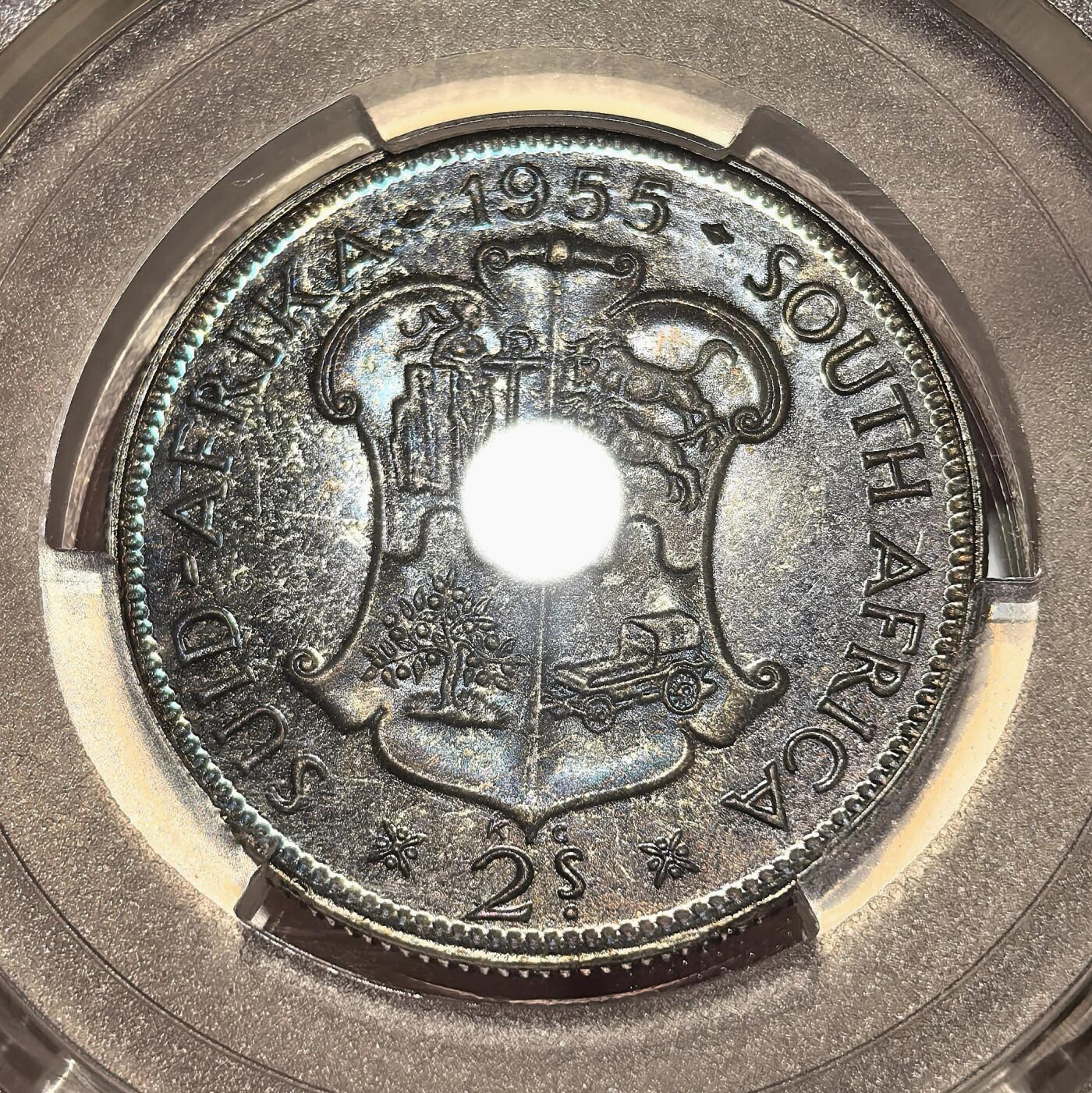 博洋堂世界钱币拍卖第102期（全场包邮） PCGS PR66 英属南非1955年伊丽莎白二世2先令银币 绒布黑彩 包浆极美 盾徽 高分