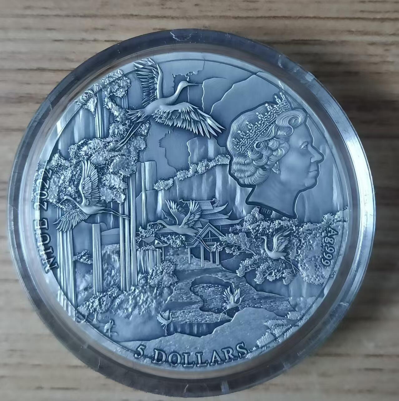 【币海沉浮】乌克兰纪念钞 【龙头币】纽埃2022年，2盎司，八仙过海(1)-张果老，超高超精浮雕、镀金、彩色仿古纪念银币. 盒证全. 龙头币(系列第一枚). 证书号为难得的靓号
