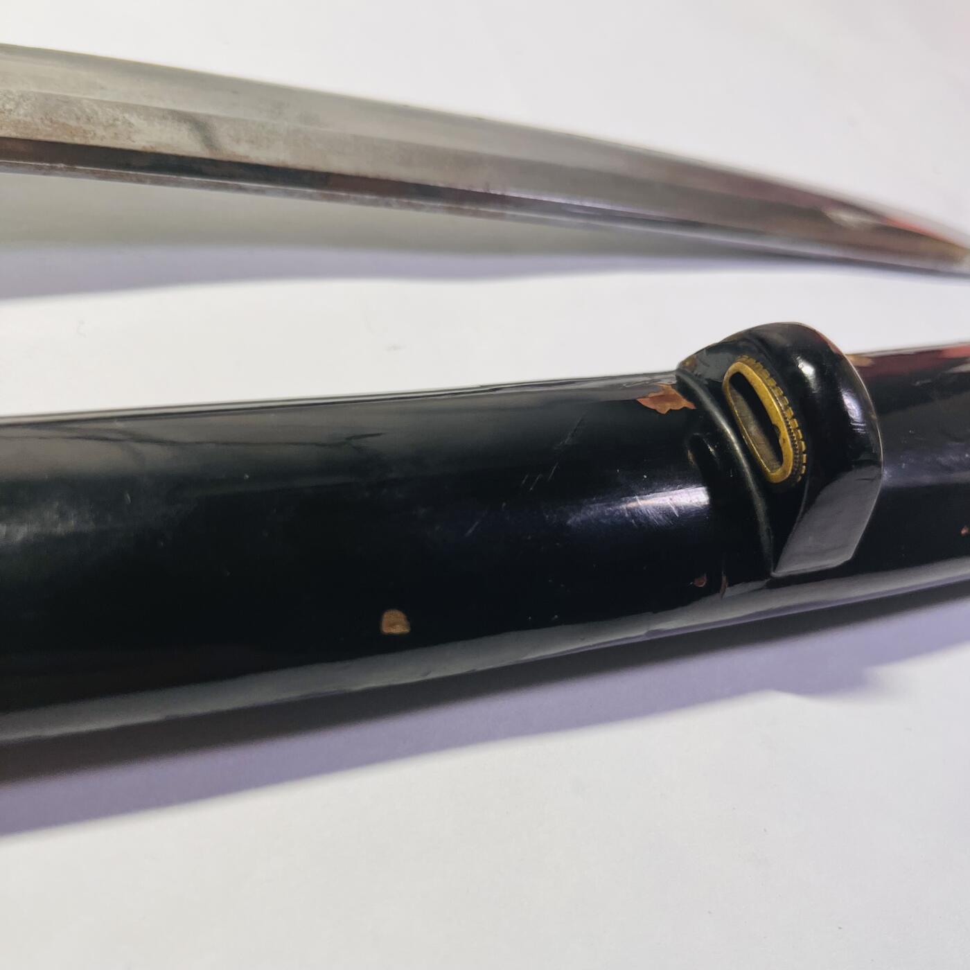 韵星假日精品2024冬季军品类拍卖会-- Rimey Holidays Boutique 2024 Winter Militaria Sale 日本战国末期藤原飞驒守氏房刀铭胁差，带昭和年代登录证。经合法报关，非开刃艺术品。