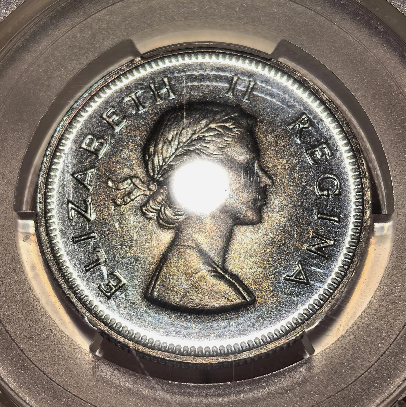 博洋堂世界钱币拍卖第102期（全场包邮） PCGS PR66 英属南非1955年伊丽莎白二世2先令银币 绒布黑彩 包浆极美 盾徽 高分