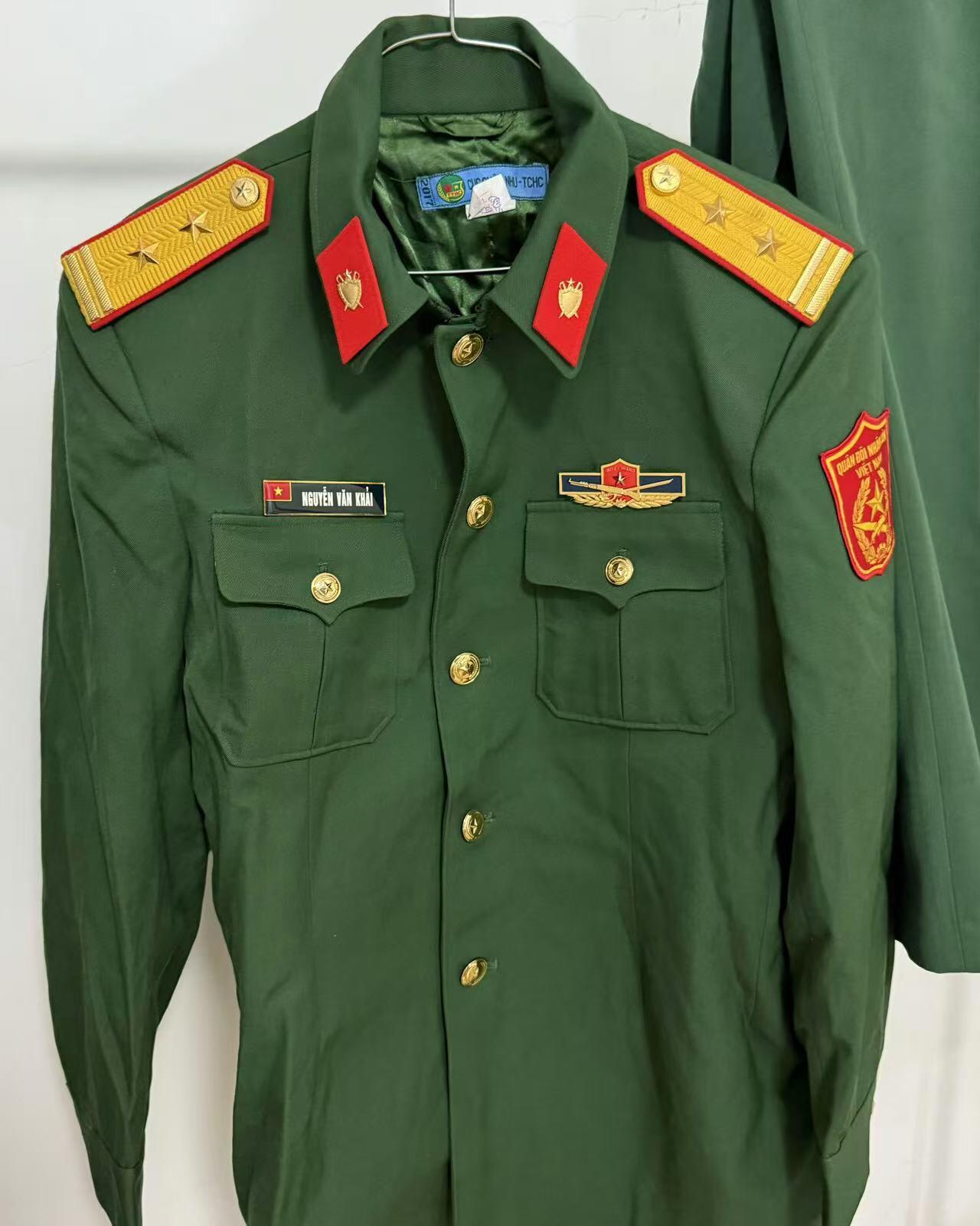 韵星假日精品2024冬季军品类拍卖会-- Rimey Holidays Boutique 2024 Winter Militaria Sale 越南人民军中校常服全套（175cm）（详情介绍）