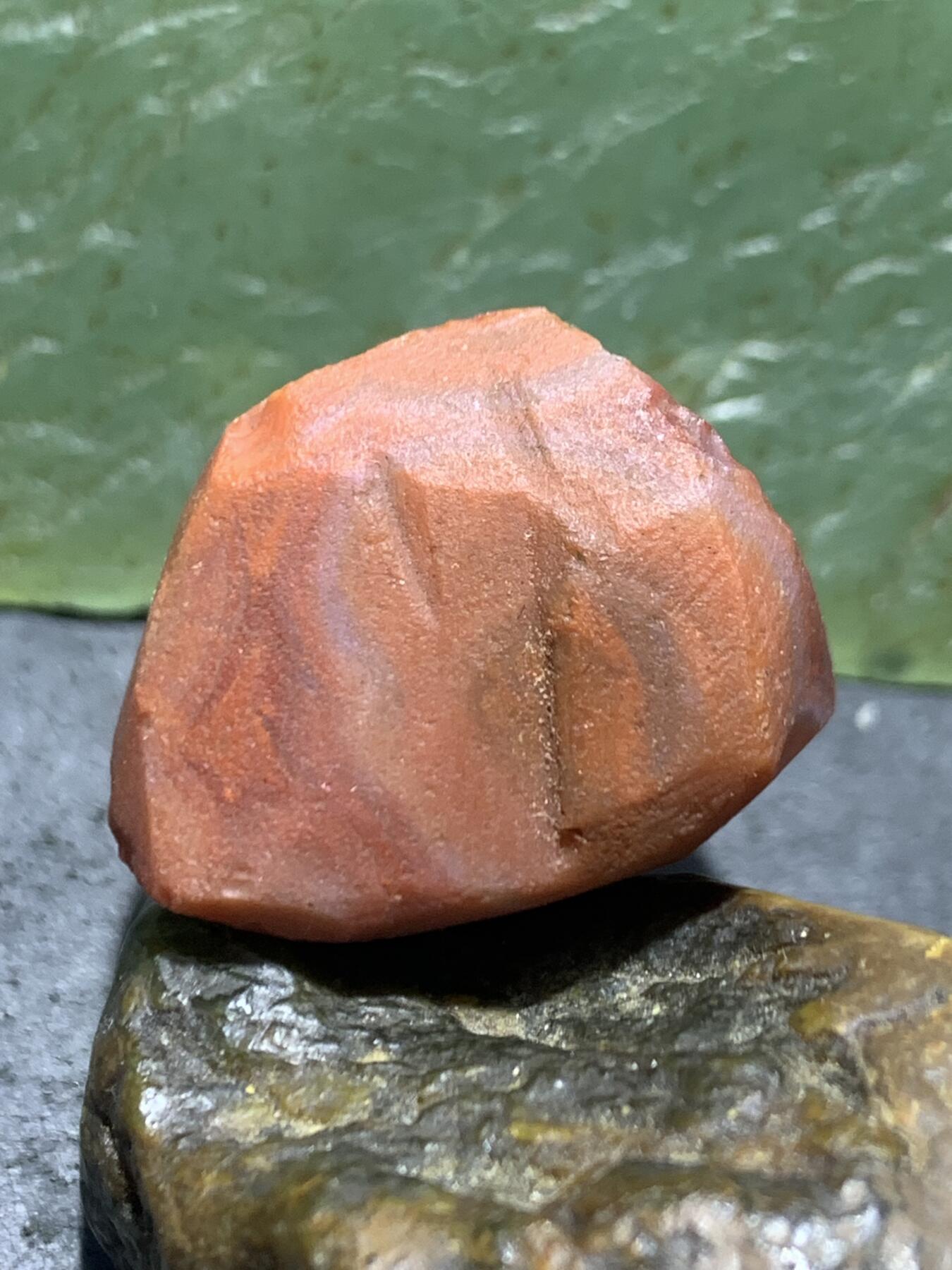 精美天眼纹南红玛瑙明料原石一颗，