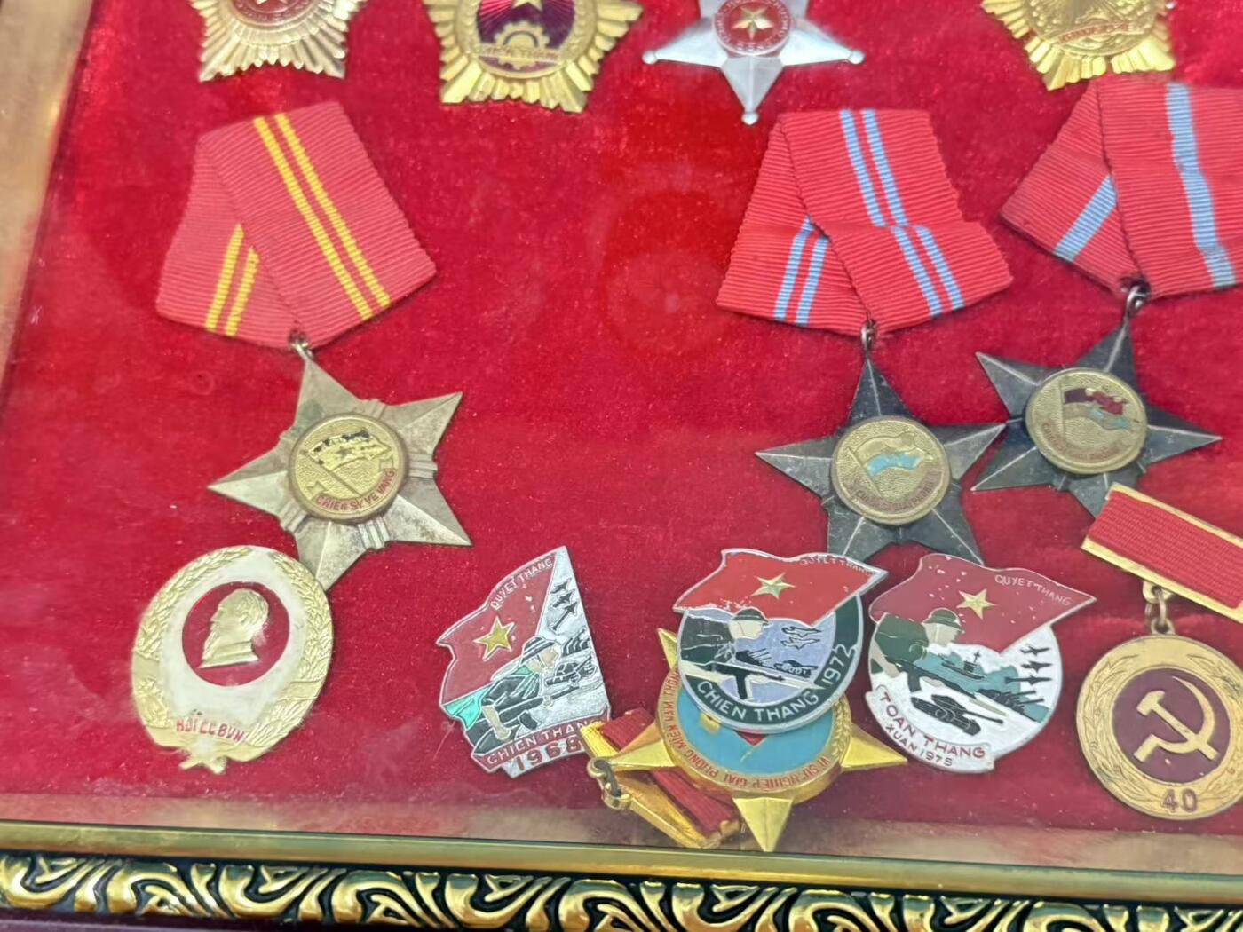 韵星假日精品2024冬季军品类拍卖会-- Rimey Holidays Boutique 2024 Winter Militaria Sale 越南少将勋章全套（详情介绍）