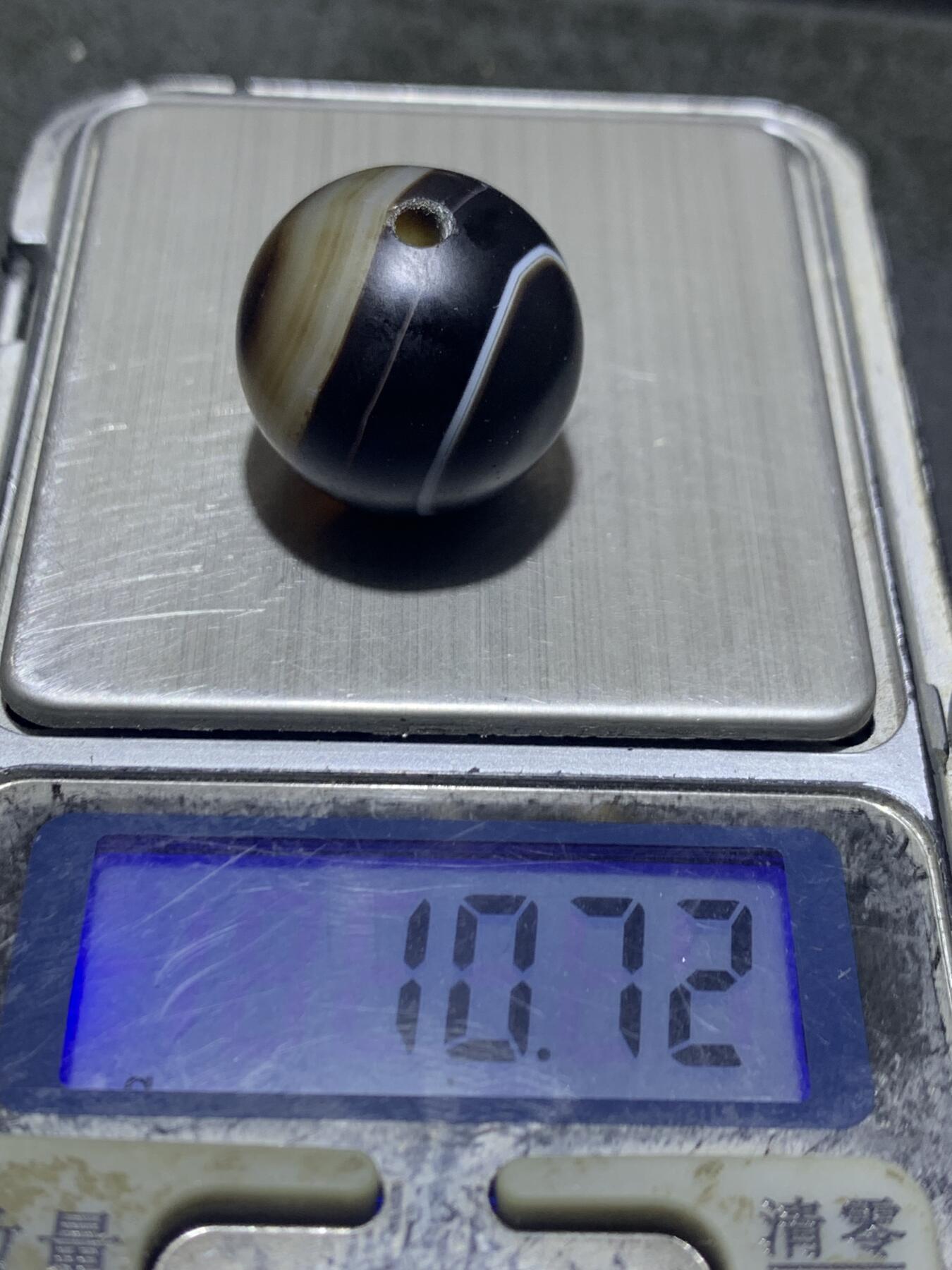 亚光双天眼药师玛瑙通货随形圆珠一颗