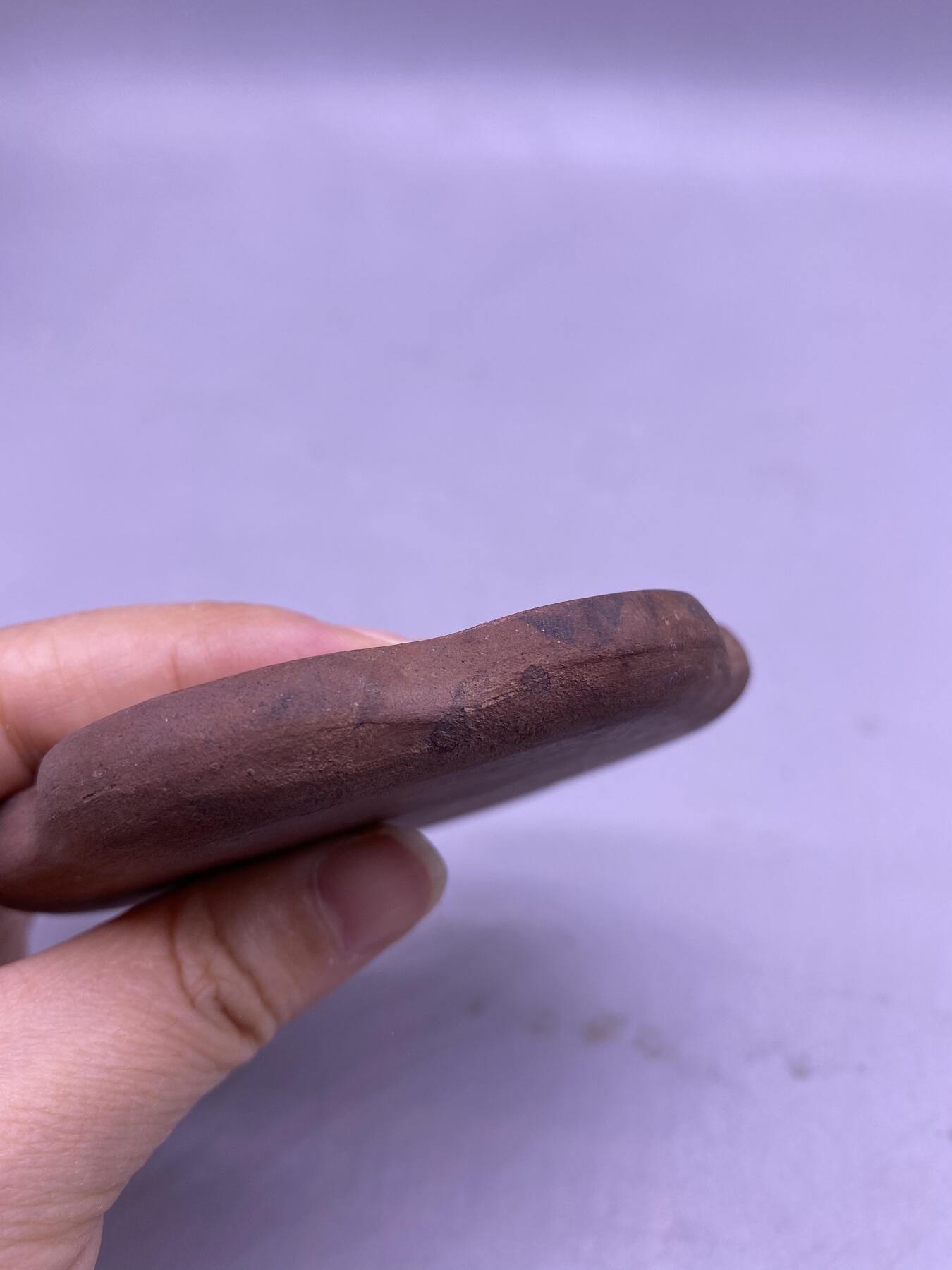 紫砂白釉调色盘，尺寸8.7厘米，品相如图，260包快递