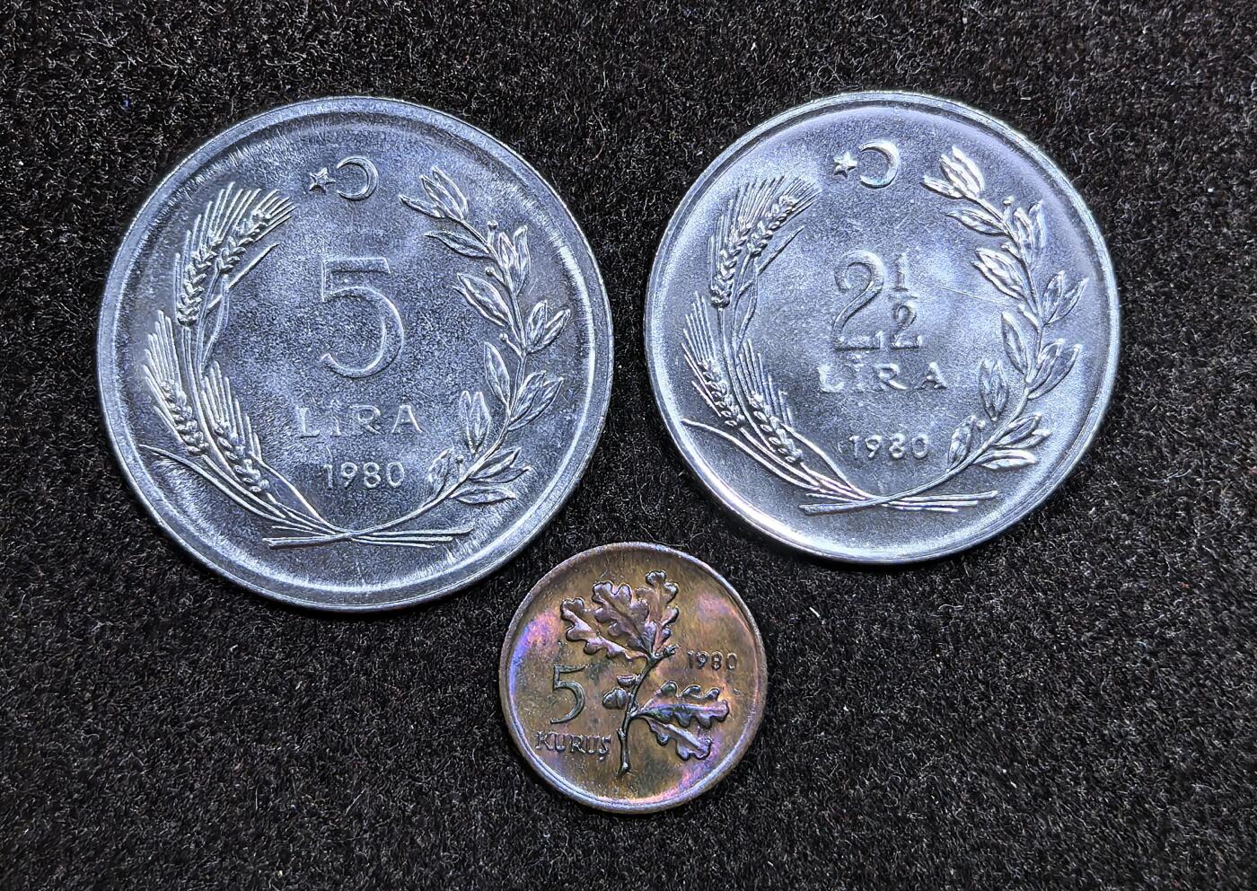 北京马甸外国币专卖微拍第130期，外国非贵金属流通币，纪念币，专场，陆续上新，欢迎关注 少见的1980年土耳其鱼版FA0纪念币3枚/套