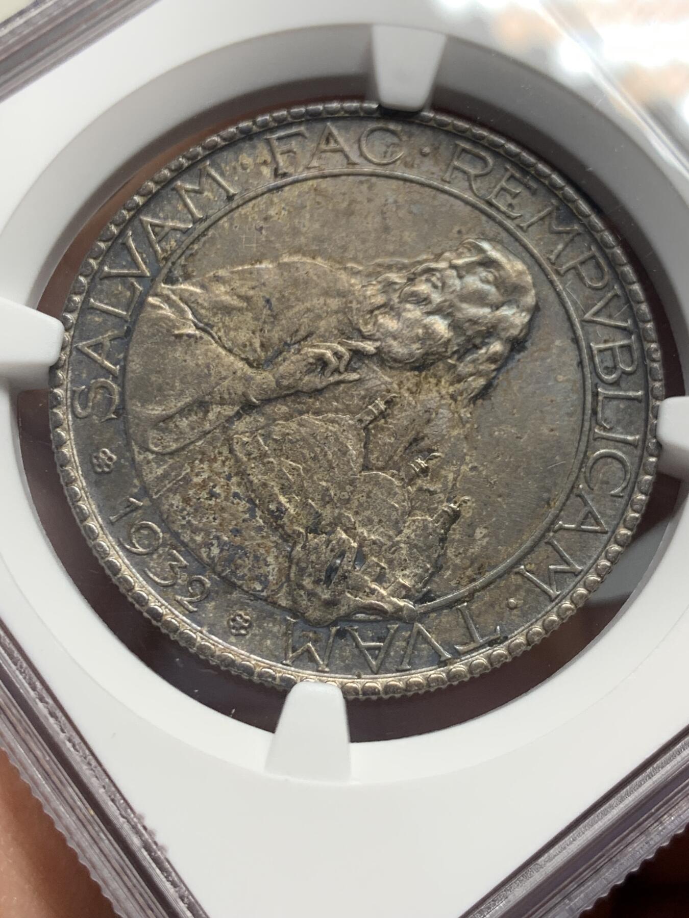 《竞宝斋》第335场 周日，周一 2场连拍 （全场包邮） NGC MS62 圣马力诺1932年20里拉银币