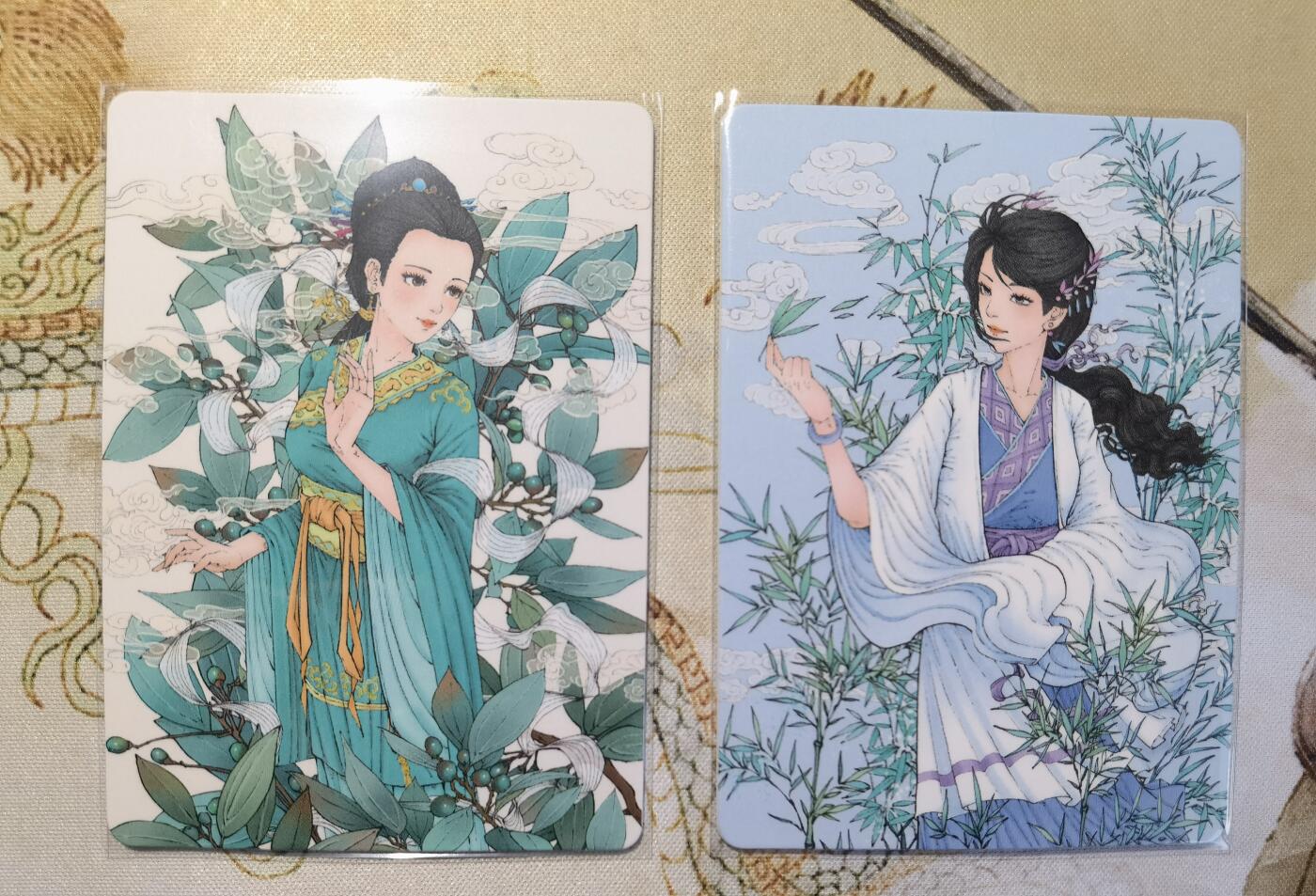 奇趣收藏卡牌拍卖第6场（全场包邮 收拍品免费上拍） 小花瓣药香2肤感卡桂枝+竹叶各1张63*88mm