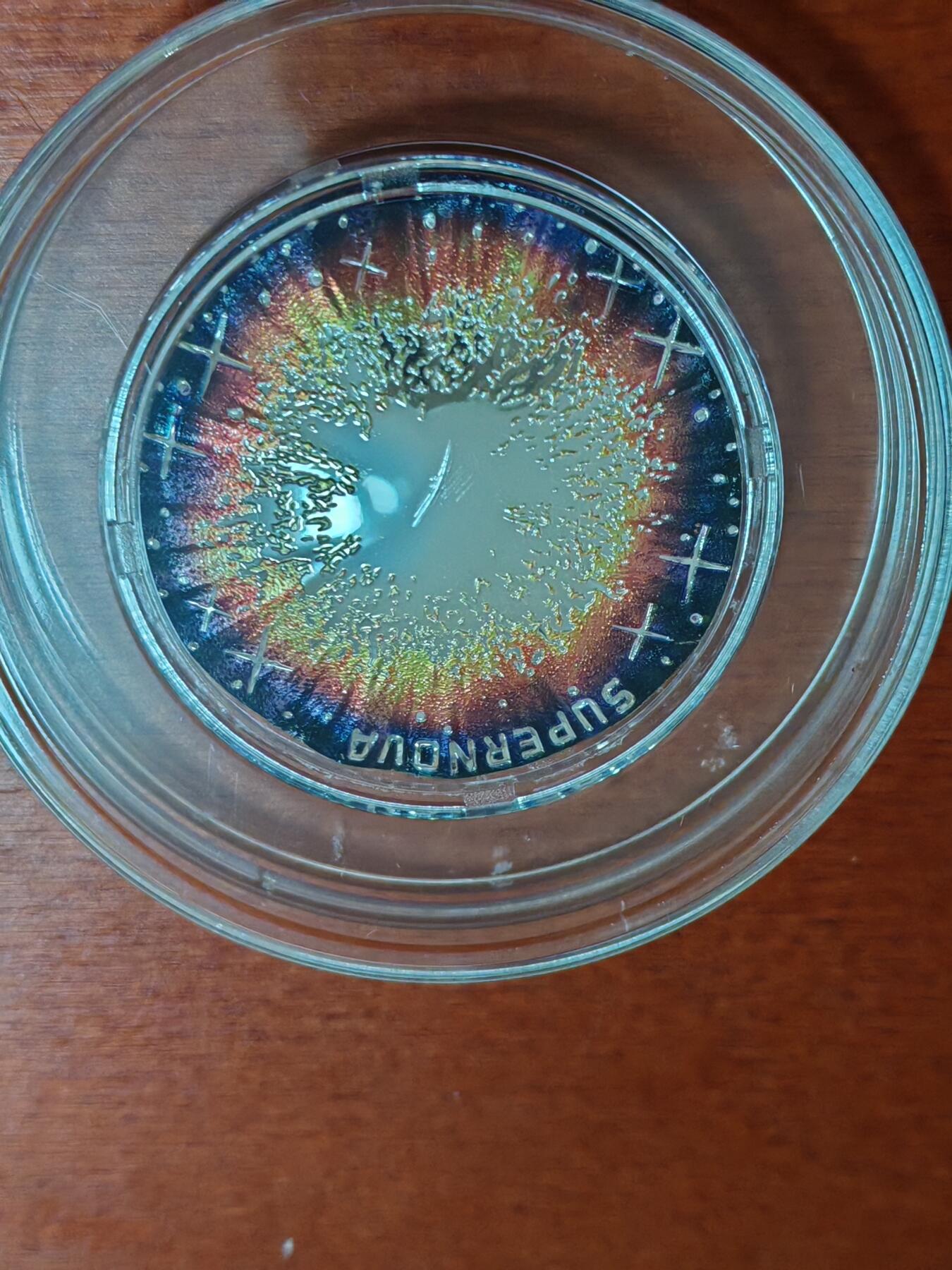 长老汇龙年精选第三十五场拍卖 2024奥地利超新星彩色弧面20欧元精制银币，盒证全，获奖币候选