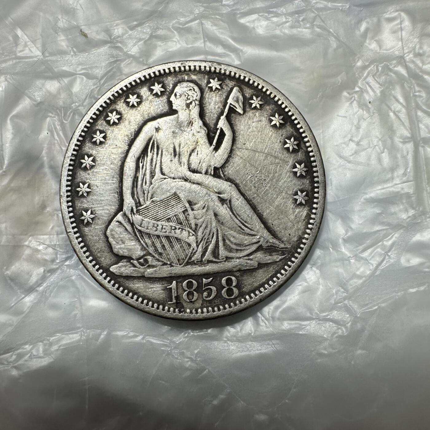 十二月精美世界钱币，章 稀少品种，美国1858年S版拿旗半元
