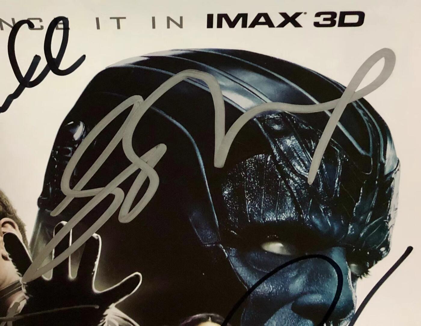 零元拍：《X战警 天启》IMAX 3D原版海报，16位卡司亲笔签名，基本涵盖了所有变种人的签名海报，尺寸：285/420MM。