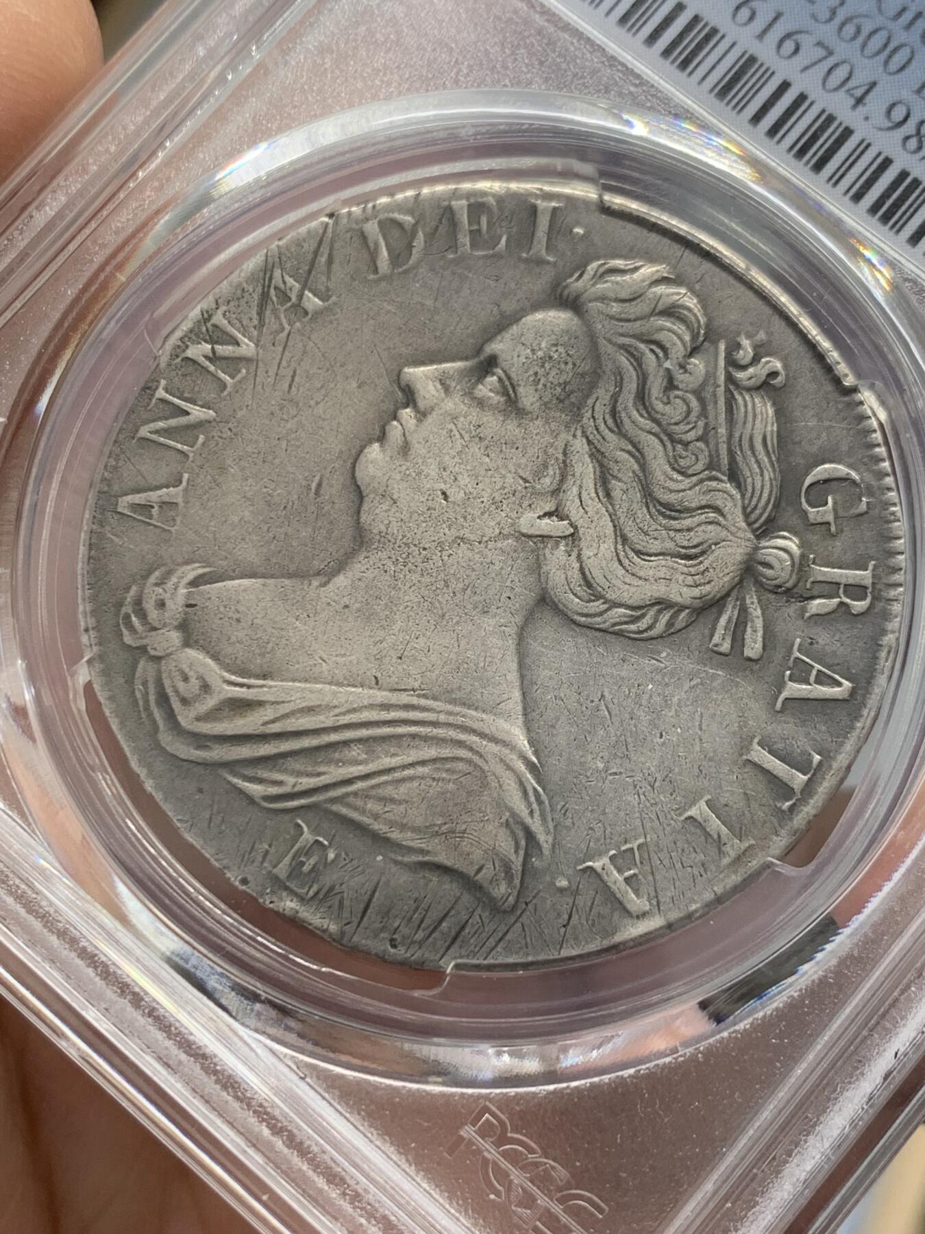 《竞宝斋》第336场 周日，周一 2场连拍 （全场包邮） PCGS XFD英国1707年安妮女王克朗，人像下字母E代表爱丁堡造币厂铸造，仅发行2年