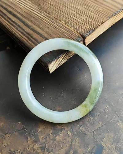 翡翠手镯 - 翡翠手镯