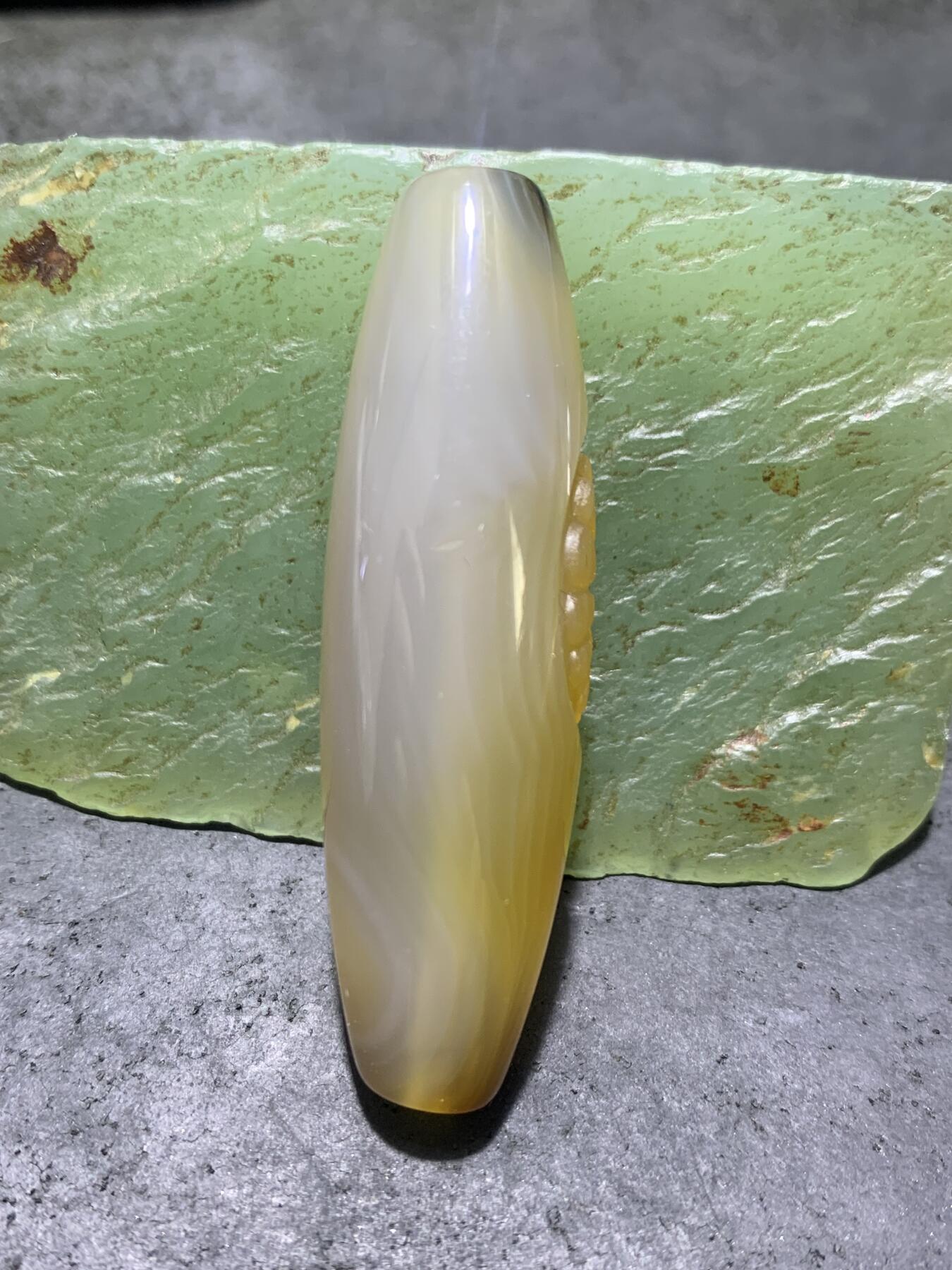 精美亚光高玉化巴西玛瑙手工俏色巧雕太阳花桶珠一个！