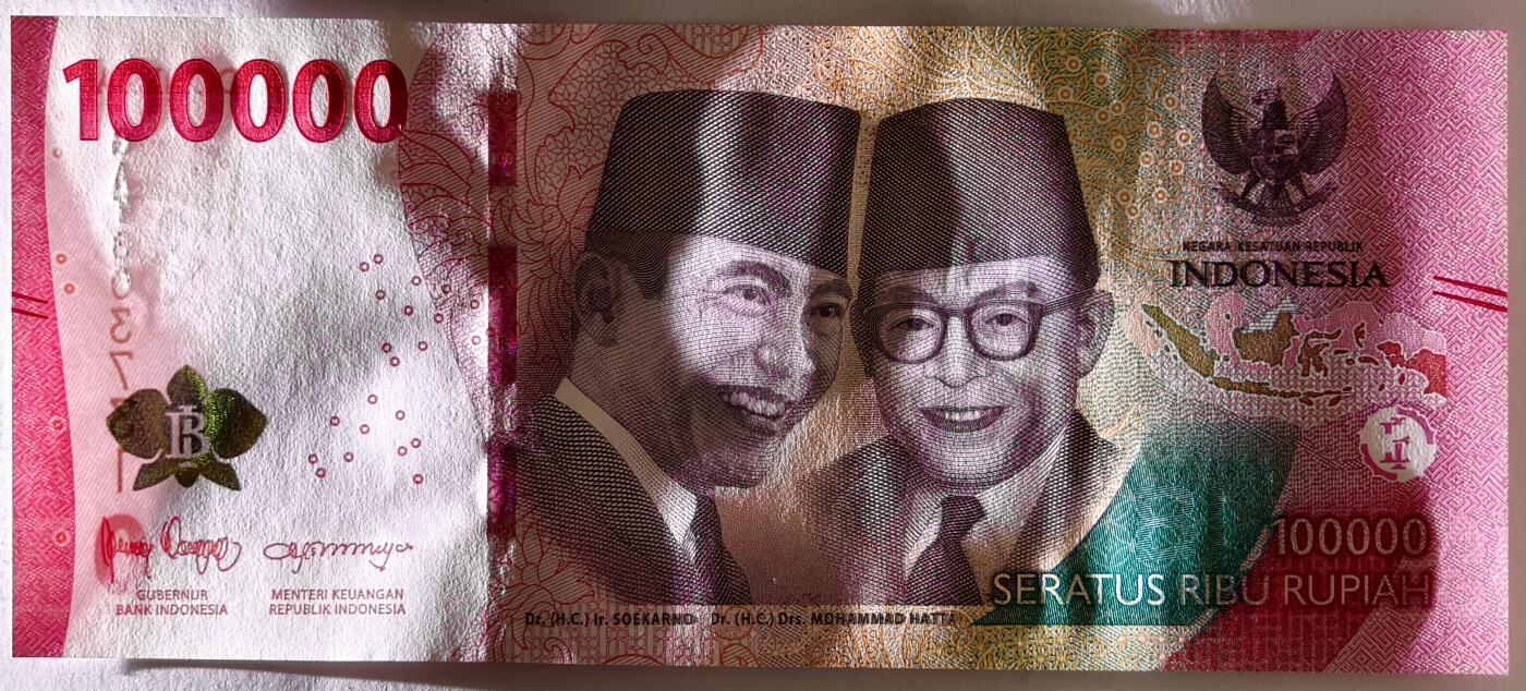 紫瑗钱币——第471期——纸币场 印度尼西亚 2022年 苏加诺和穆罕默德·哈达 100000卢比 UNC