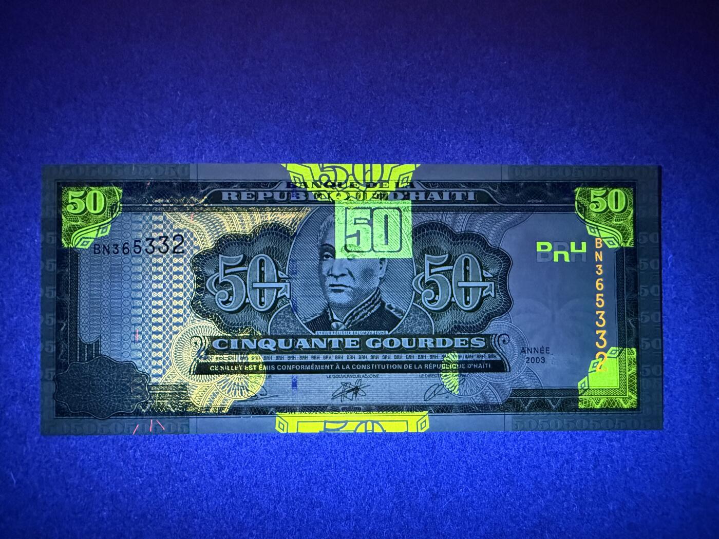 《张总收藏》179期-周日外币精品 海地50古德 UNC 2003年版 无47