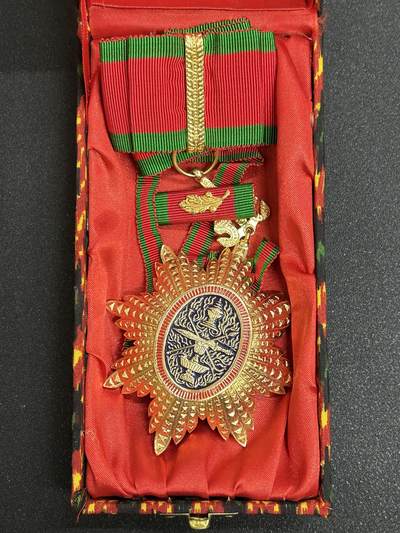 西秦中古拍卖第二十二期 - 柬埔寨王国指挥官级王家勋章 带勋略和原盒