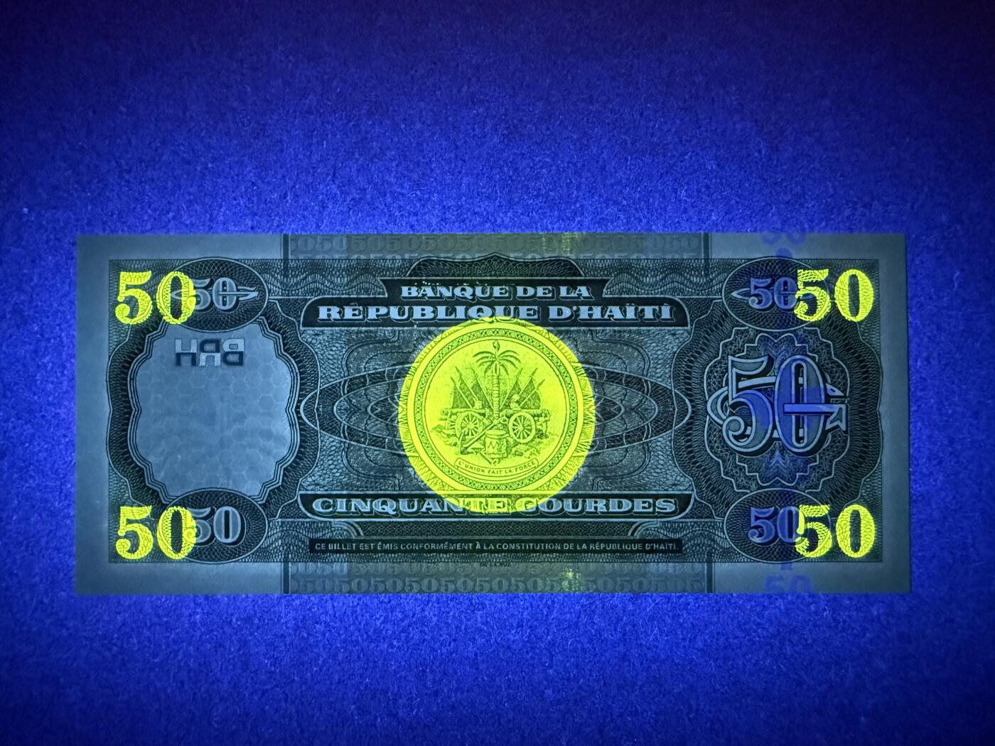 《张总收藏》179期-周日外币精品 海地50古德 UNC 2003年版 无47