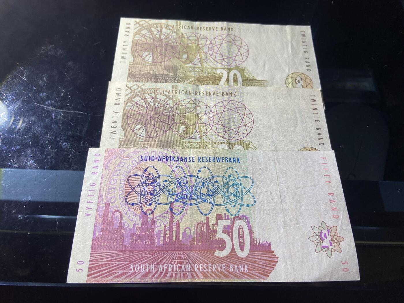 【炜奕收藏】，第二十期，裸钞专场 南非99年版纸币3枚，流通品相