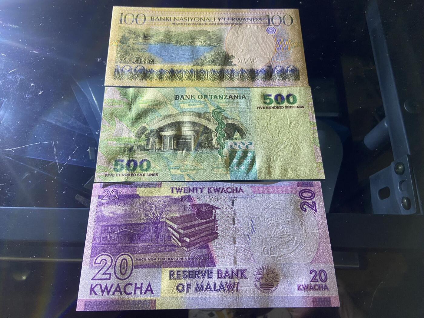 【炜奕收藏】，第二十期，裸钞专场 非洲杂币一组3枚，品相如图