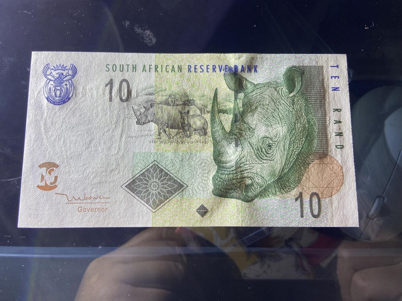 【炜奕收藏】，第二十期，裸钞专场 南非05版10兰特，UNC品相