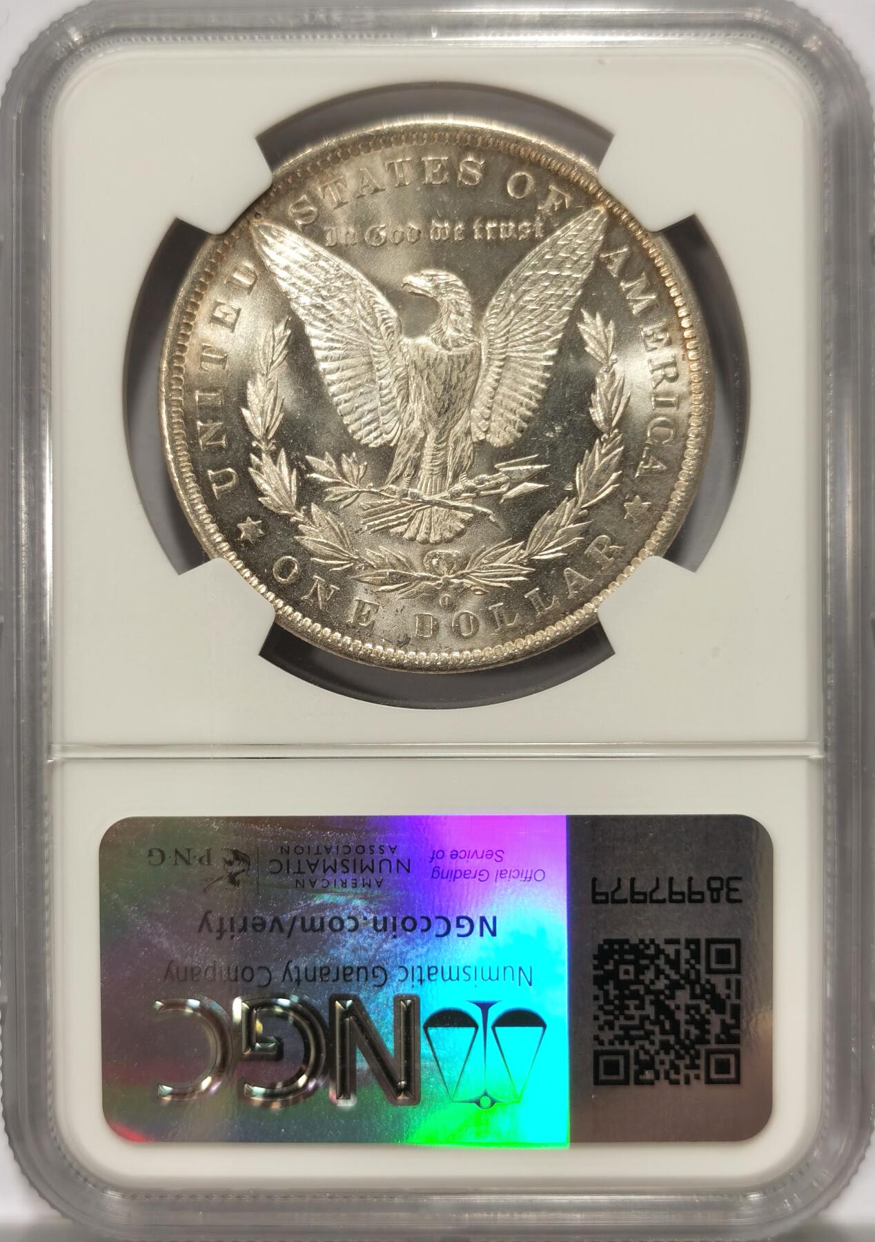 博洋堂世界钱币拍卖第103期（全场包邮） 1884年美国摩根银币O版NGC-MS64，原汁原味五彩老包浆，包浆醇厚浓郁，打制精美，状态一流。卷首拆卷，币面五彩斑斓。