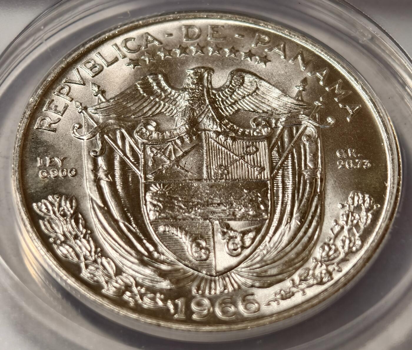 紫瑗钱币——第468期 巴拿马 1966年 总督巴尔博亚 1巴波亚 0.9银 26.73 克 ANACS MS66