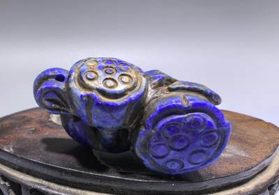创汇时期青金石莲蓬吊坠挂件，包浆浑厚。全品如图所示，尺寸:5.1cm*2.8cm*1.8cm - 创汇时期青金石莲蓬吊坠挂件，包浆浑厚。全品如图所示，尺寸:5.1cm*2.8cm*1.8cm