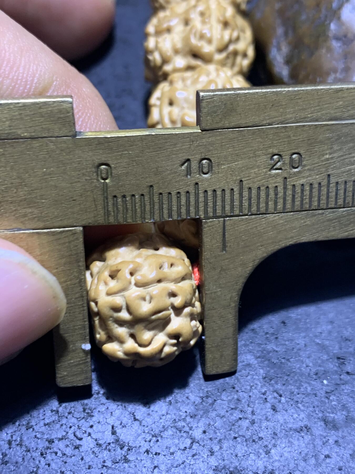 精美勿里达藏式黄皮虾王金刚菩提子手串一条