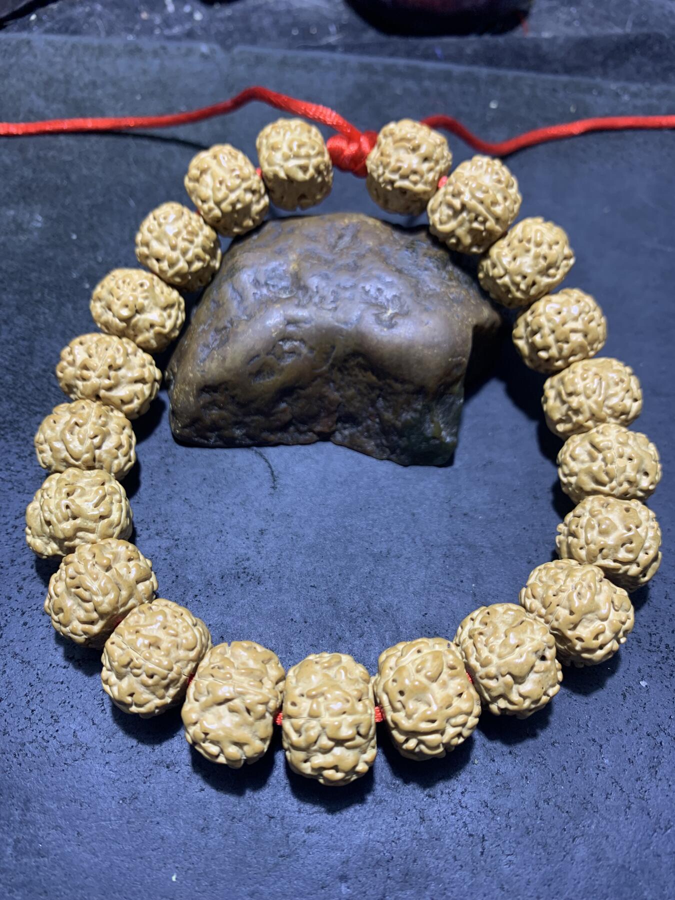 精美勿里达藏式黄皮虾王金刚菩提子手串一条