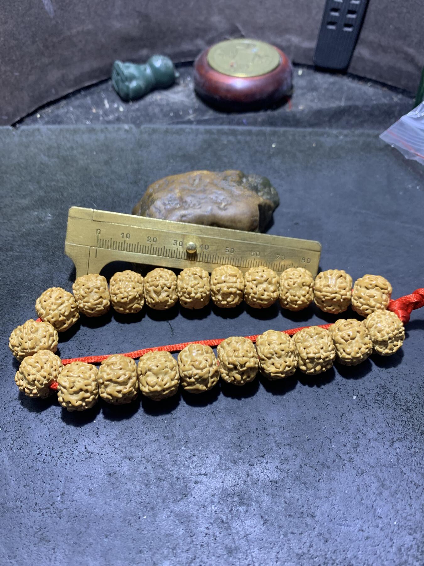 精美勿里达藏式黄皮虾王金刚菩提子手串一条