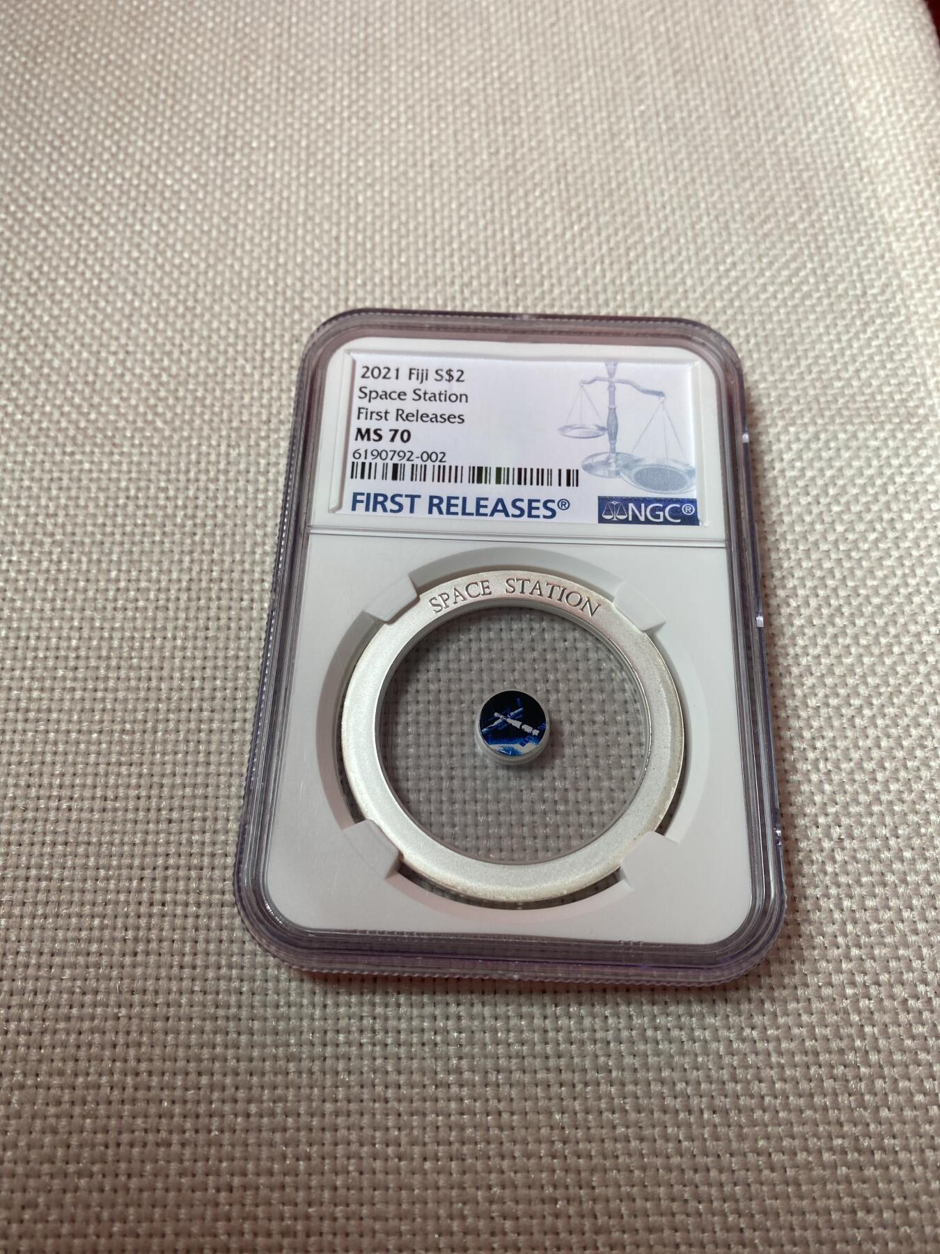 【金钰满堂钱币】拍卖第三十八期 中国金银币 NGC评级币 福利多多 2021年斐济空间站纪念银币。MGC 70分