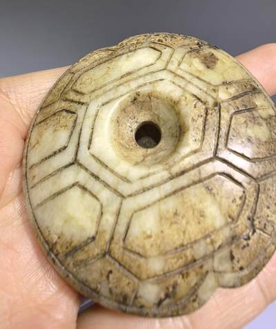 旧藏地方玉腰带扣，全品如图所示，尺寸:5.5cm*1.6cm - 旧藏地方玉腰带扣，全品如图所示，尺寸:5.5cm*1.6cm