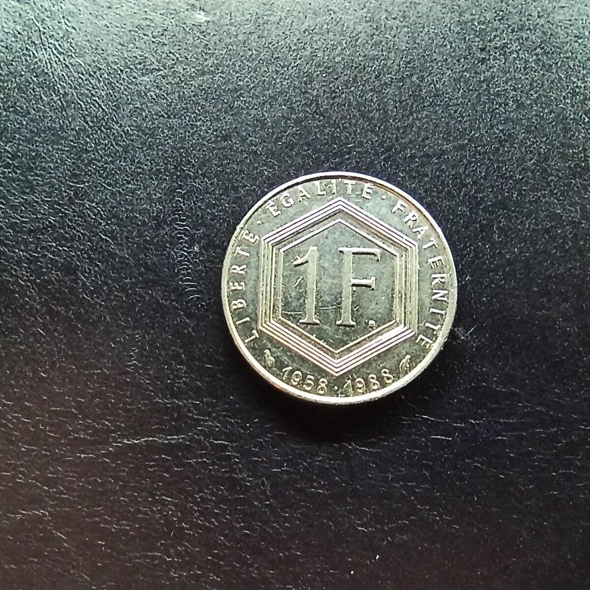 邮泉阁限时拍卖第十五场 各国硬币专场（拍卖结束后请付邮费，存留时间过长需全部邮寄） 法国1988年1法郎纪念币