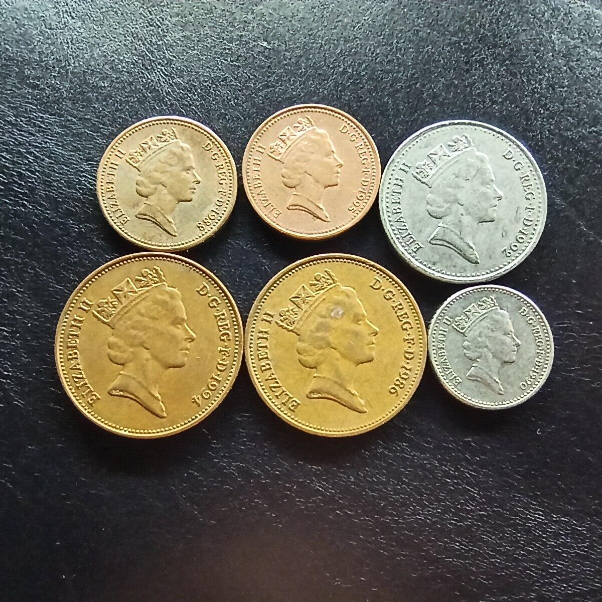 邮泉阁限时拍卖第十五场 各国硬币专场（拍卖结束后请付邮费，存留时间过长需全部邮寄） 英国伊丽莎白二世第二头像6枚