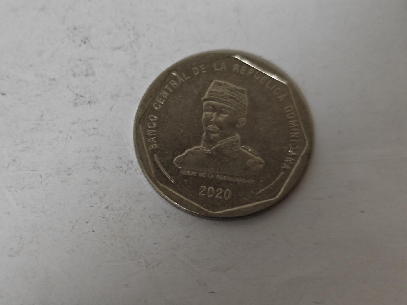 （全店满五十包邮）第14期 小精品、少见散币专场（有佣金） 多米尼加25比索，