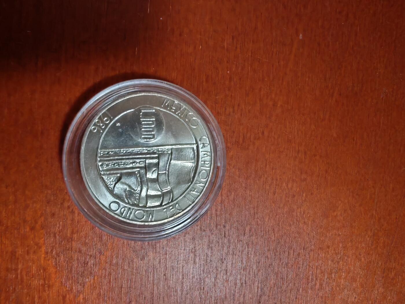 长老汇龙年精选第三十六场拍卖 1986圣马力诺墨西哥世界杯1000里拉银币