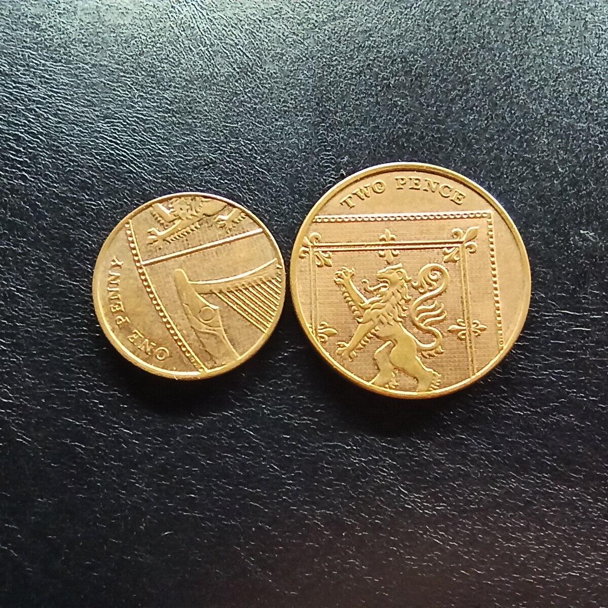 邮泉阁限时拍卖第十五场 各国硬币专场（拍卖结束后请付邮费，存留时间过长需全部邮寄） 英国伊丽莎白二世第四头像2枚