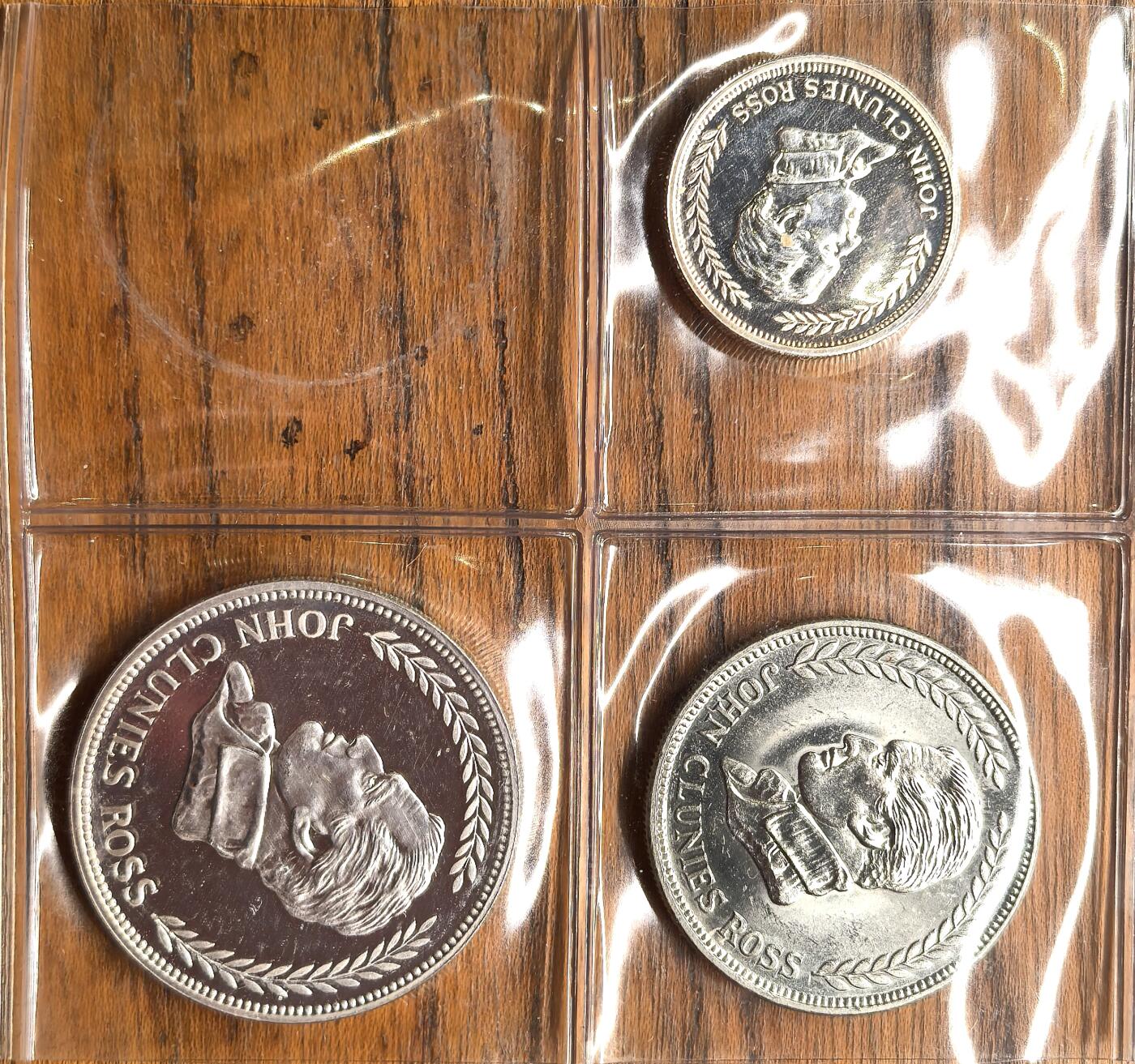凡希社世界钱币微拍第二百九十三期 1977基林科科斯MINT SET &10/25卢比银币九枚大全套，UNC完未品，这套沉淀充分，现在相当少见了。现在