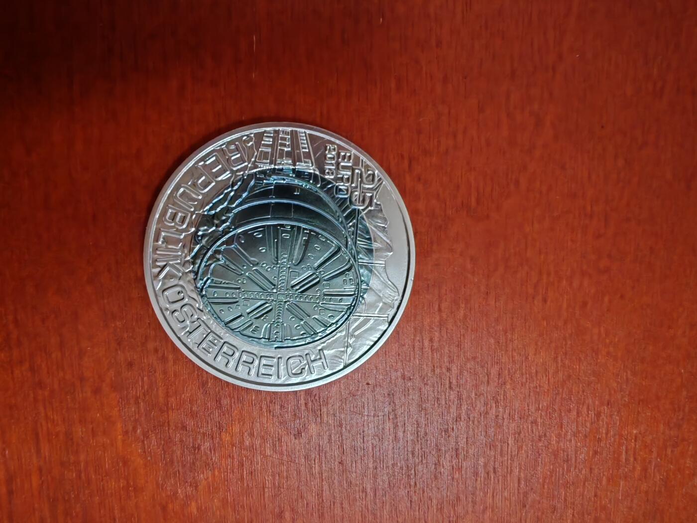 长老汇龙年精选第三十七场拍卖 2013奥地利隧道盾机25欧元铌银币，盒证全