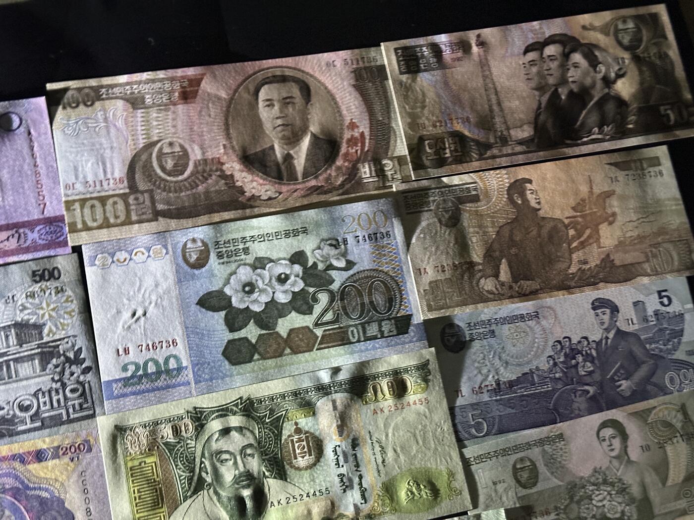 《外钞收藏家》第四百五十七期 汤加等十六张精美纸币 全新UNC