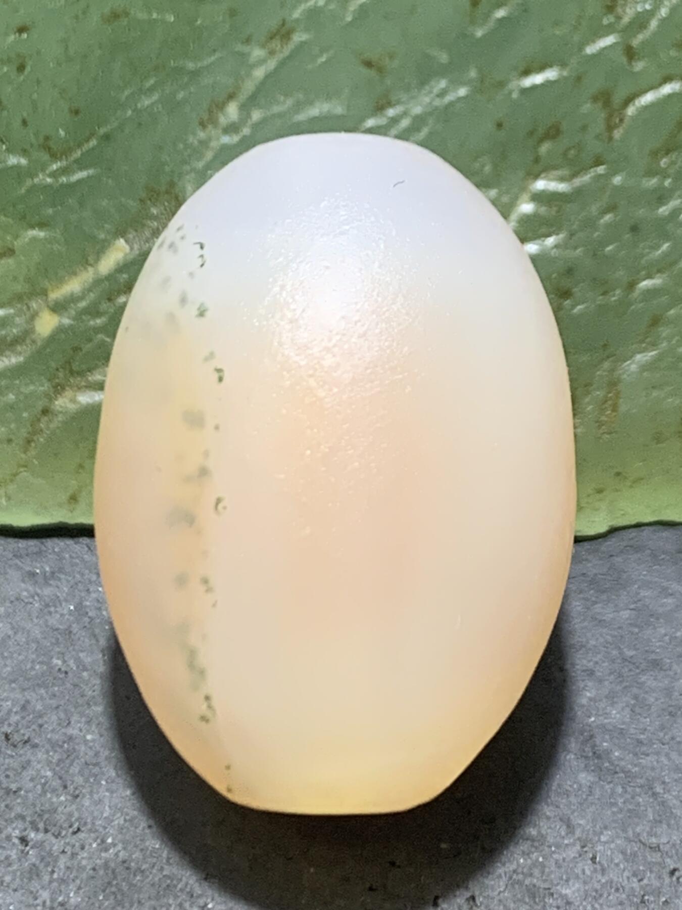 精美高玉化冰粉色草花纹亚光海洋玉髓手工俏色巧雕一心向佛珠子一个！