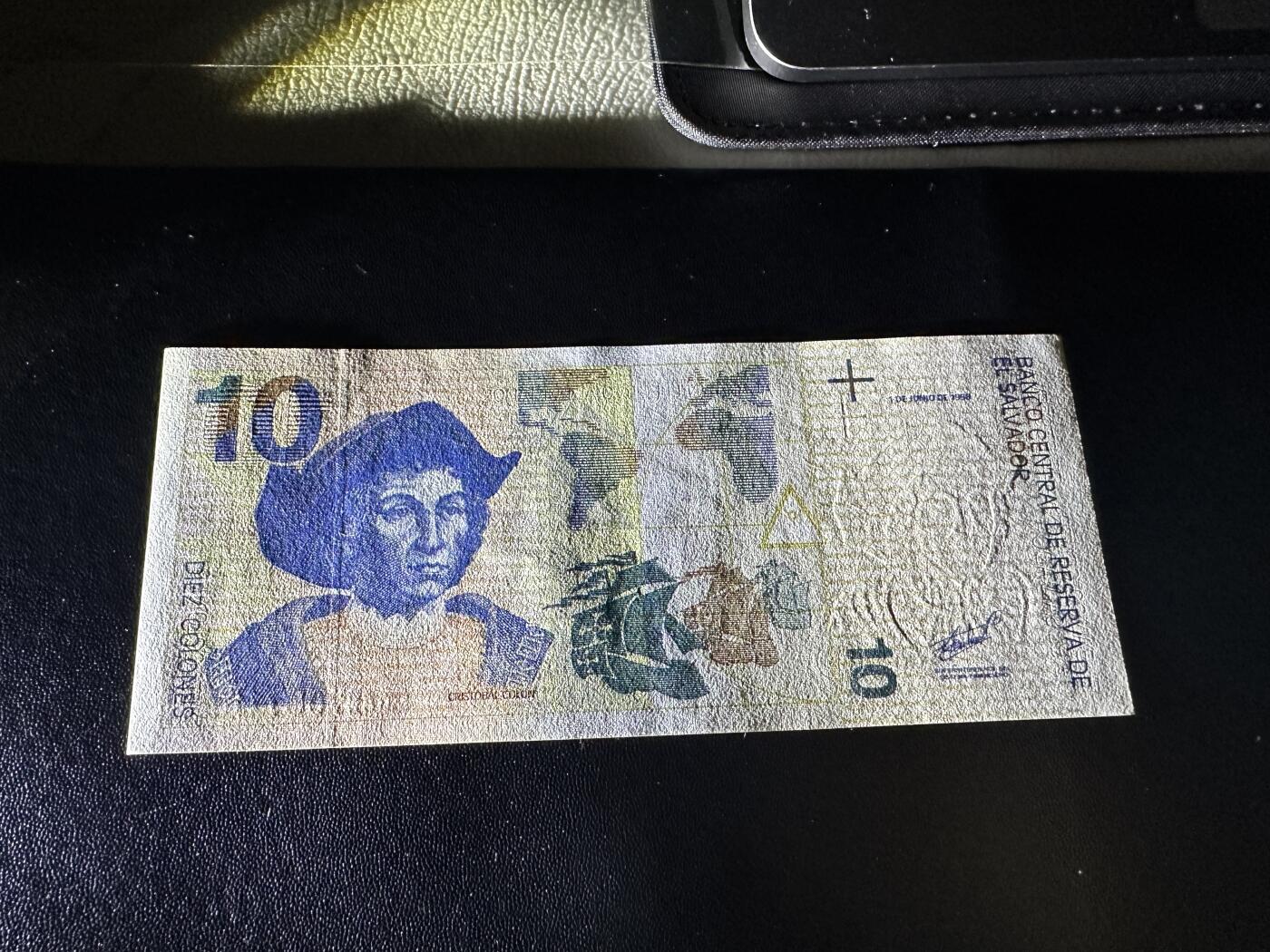 《外钞收藏家》第四百五十七期 1998年萨尔瓦多10 全新UNC