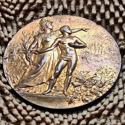 05月02日 世界币章 - 珍稀品：1902年 法国《备战运动》纪念 镀金大铜章 直径68毫米 Coudray大师作品
